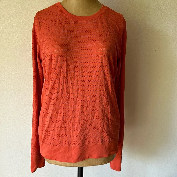 Lululemon 6 Breeze By Long Sleeve *Squad
Aries orange/red perforated long sleeve - Picture 3 of 10